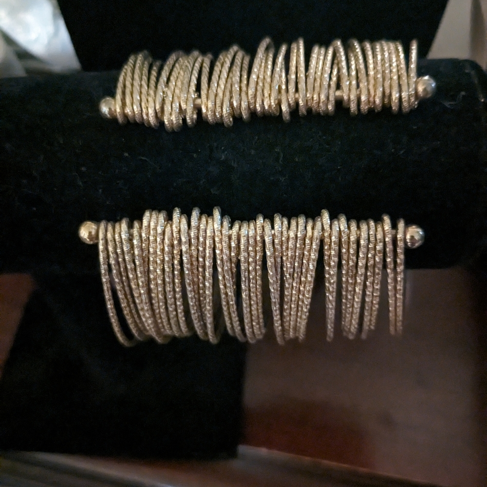 Gold bracelet